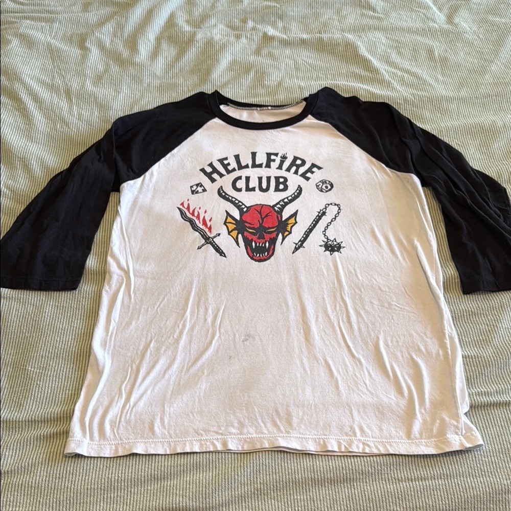 Stranger Things Hellfire Club Raglan Shirt - Black & White